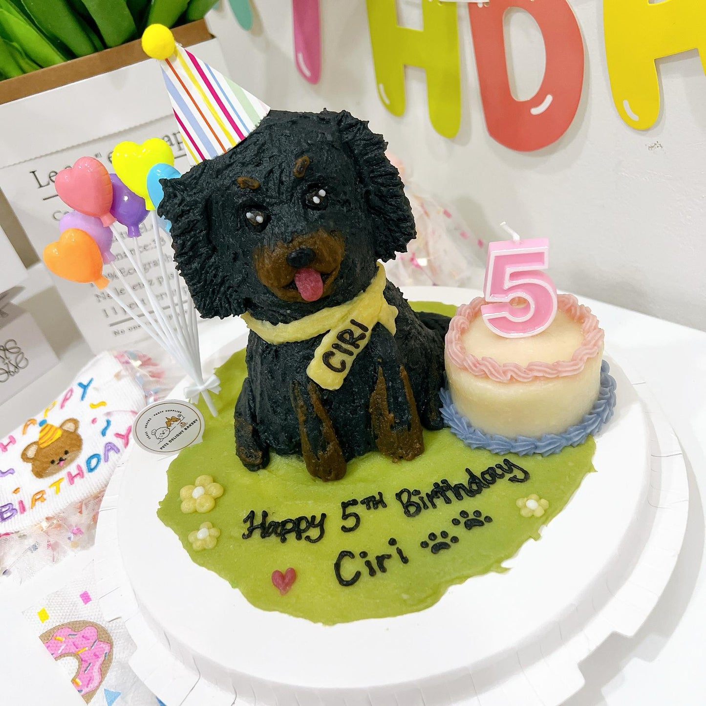 Black Mutt Doggy Full Body Cake (Customizable)