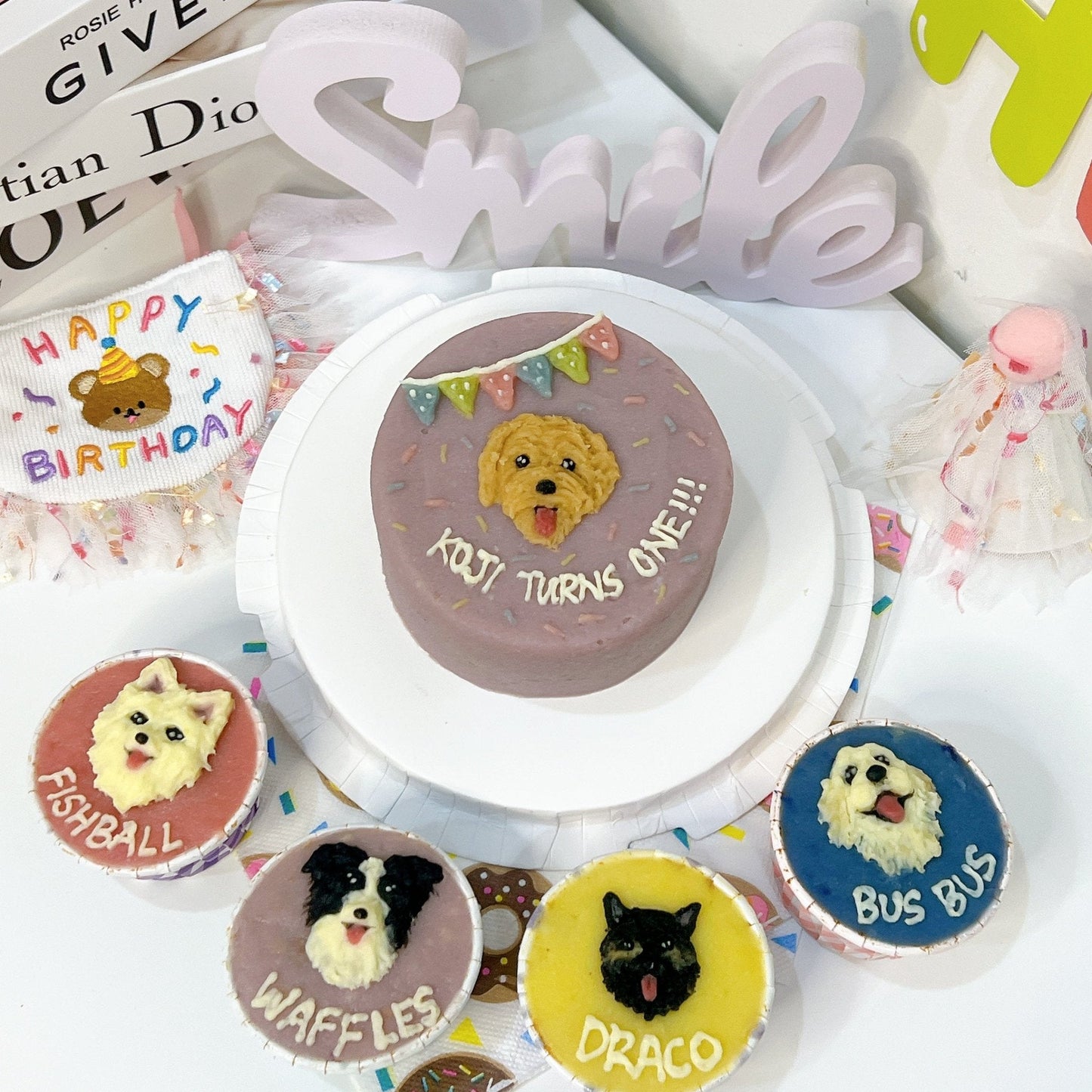 2D Dog/Cat Cake + 2D Cupcake Bundle Set - Pets Delight Bakery Pte Ltd