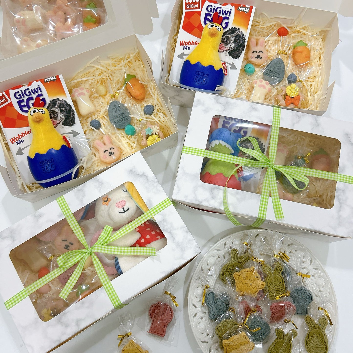 Happy Easter Pet Treats Gift Box (with toy)
