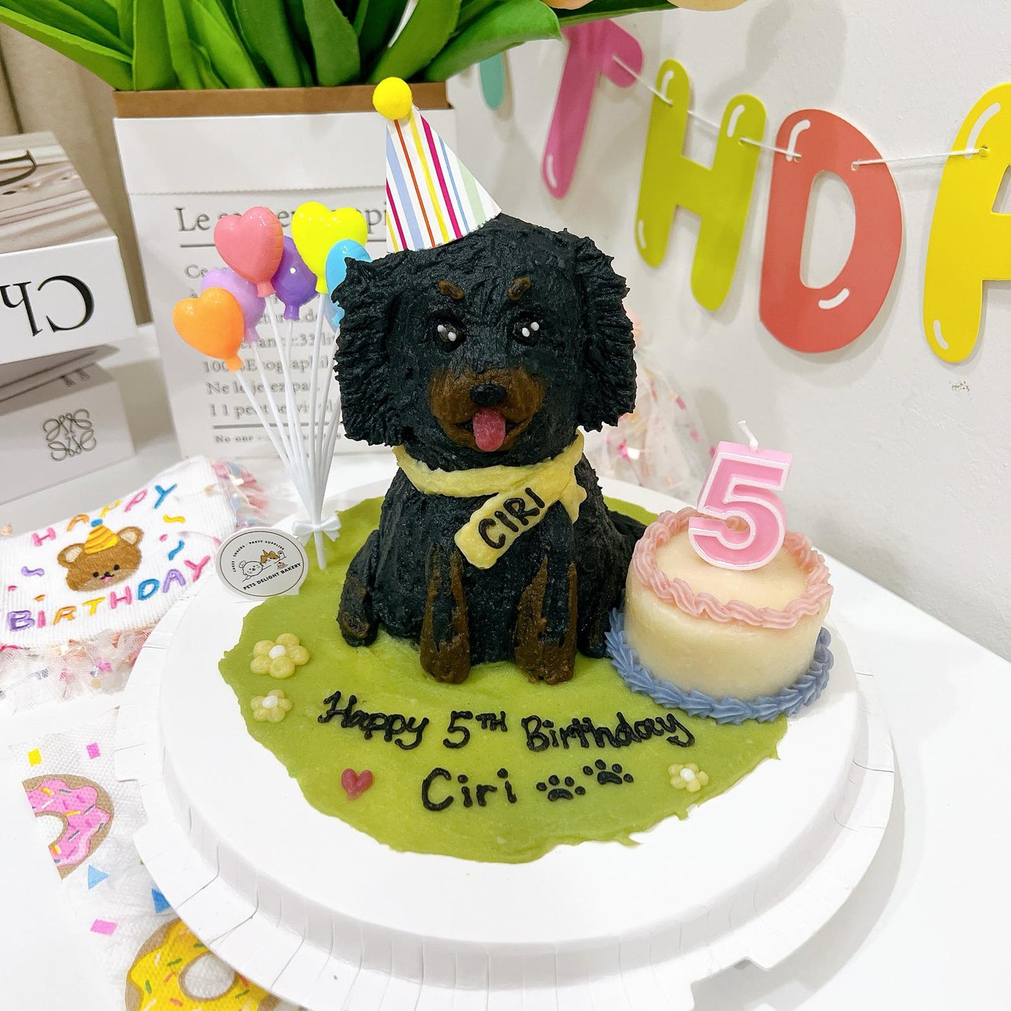 Black Mutt Doggy Full Body Cake (Customizable)