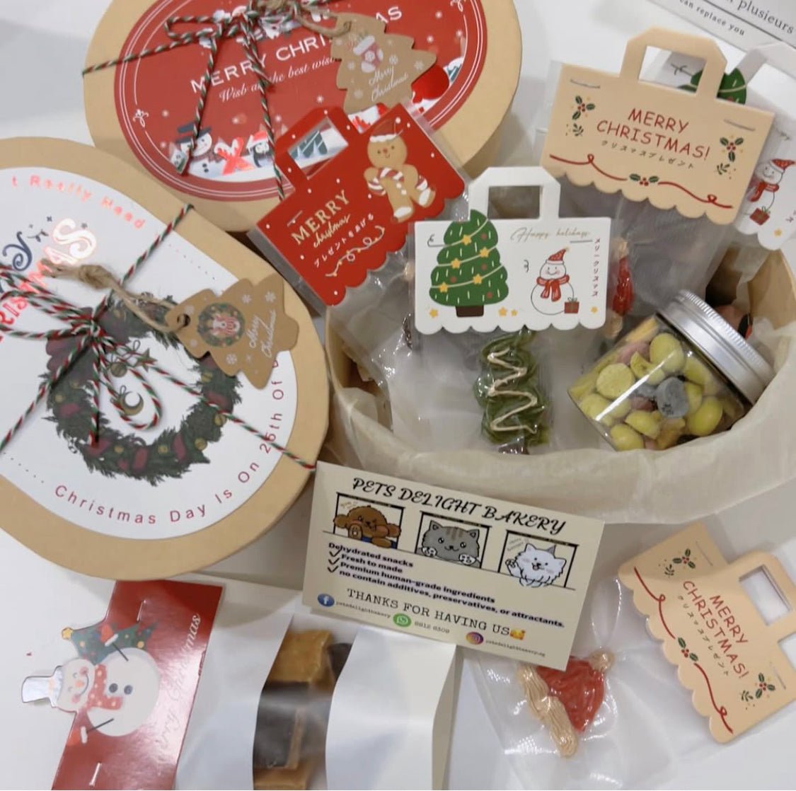 Christmas Dehydrated Pet Treats Gift Box (For Dog n Cat) - Pets Delight Bakery Pte Ltd