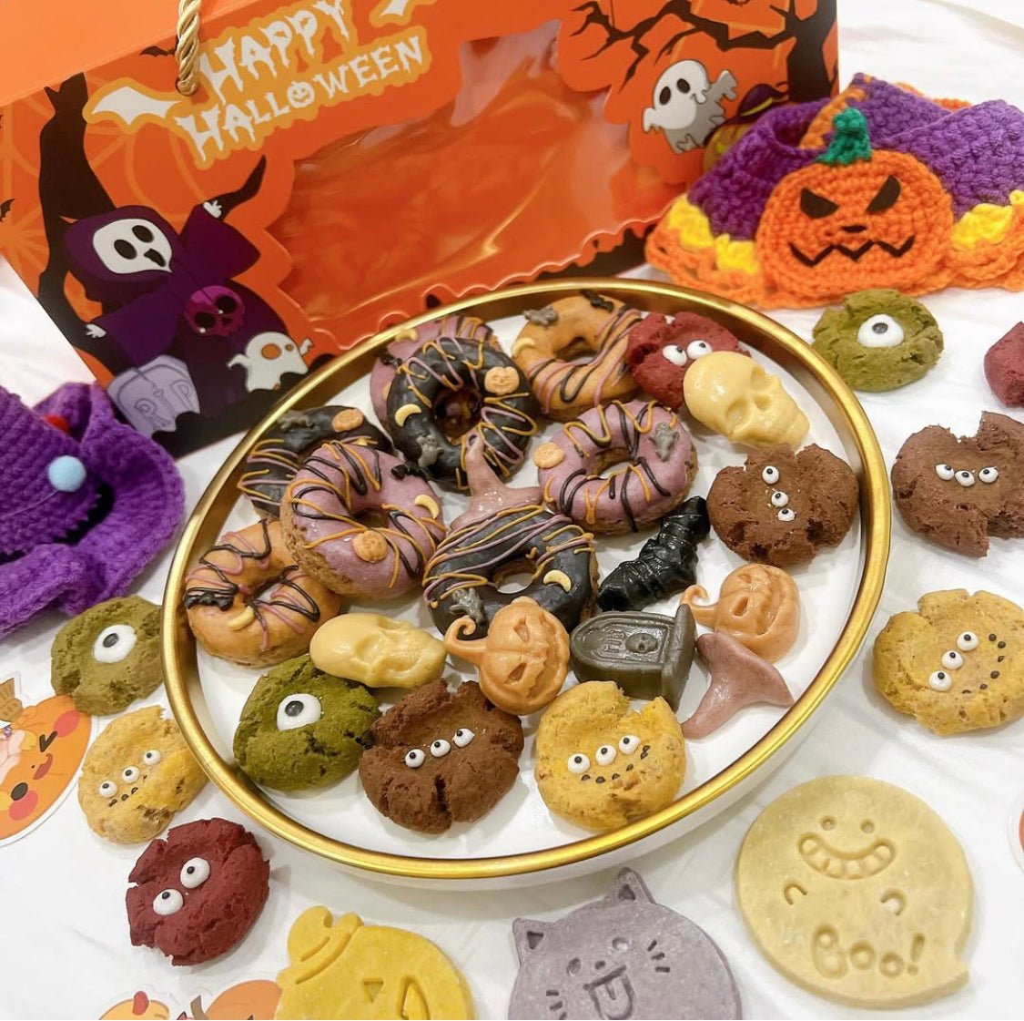 Halloween Dehydrated Pet Treats Gift Box (For Dog n Cat) - Pets Delight Bakery Pte Ltd