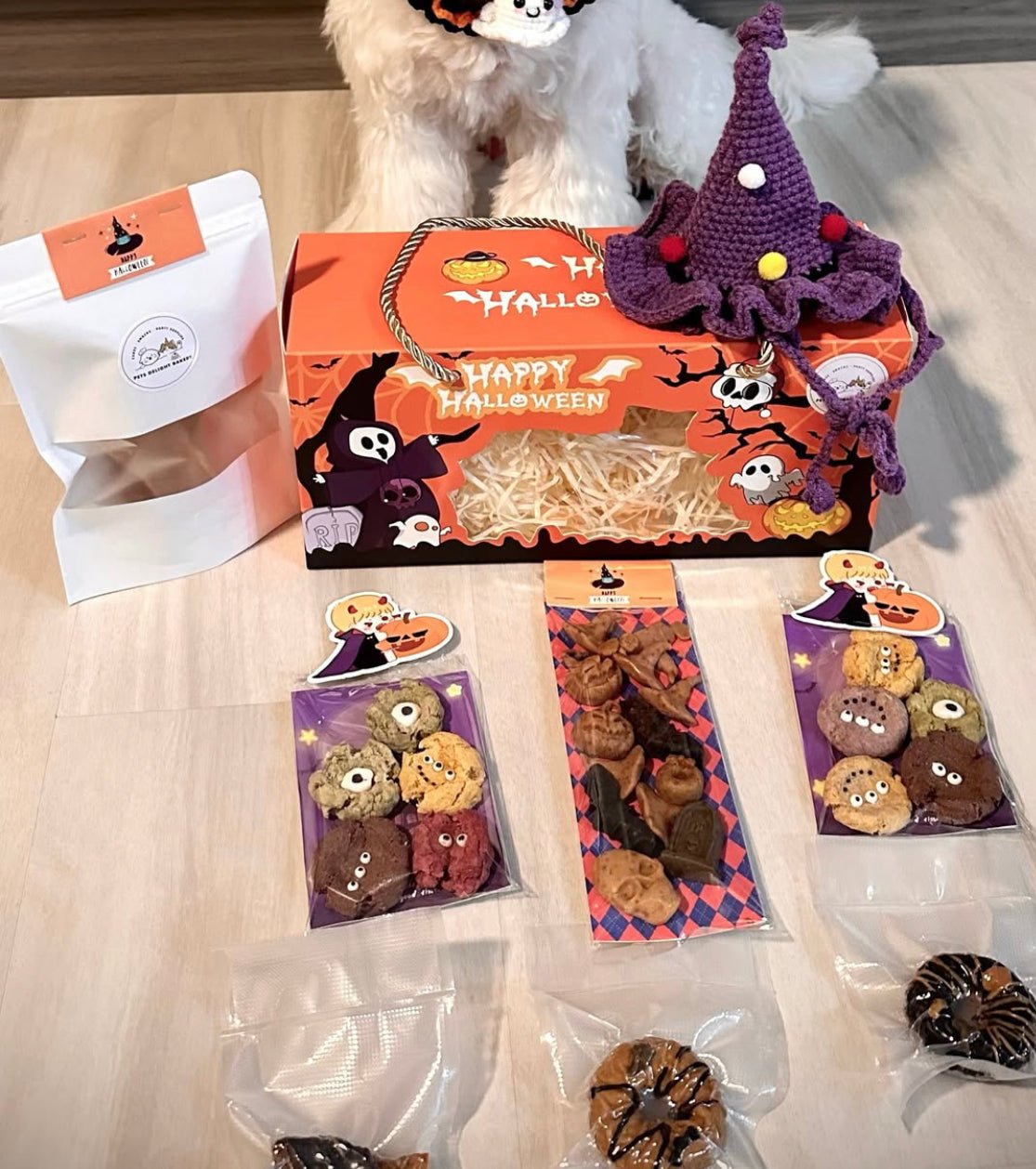 Halloween Dehydrated Pet Treats Gift Box (For Dog n Cat) - Pets Delight Bakery Pte Ltd