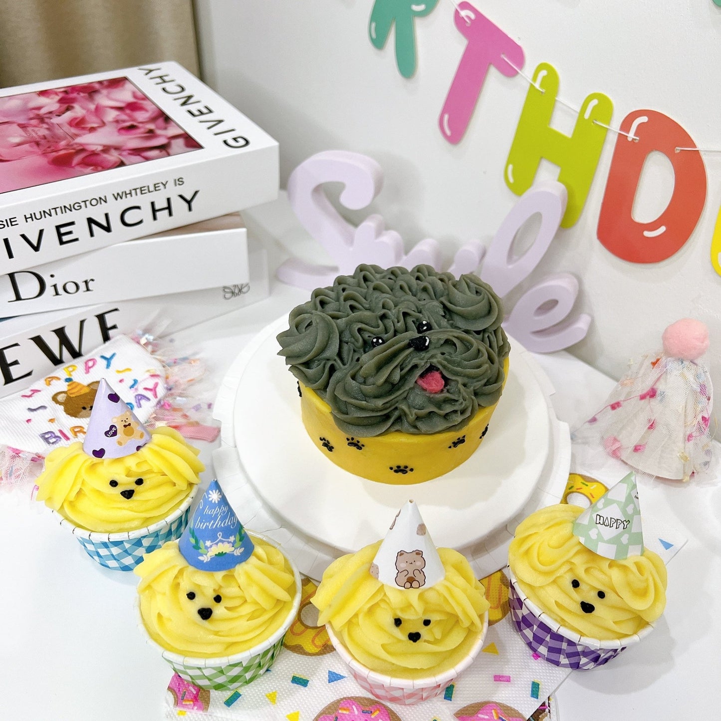 Simple Cake + Party Cupcake Bundle Set - Pets Delight Bakery Pte Ltd