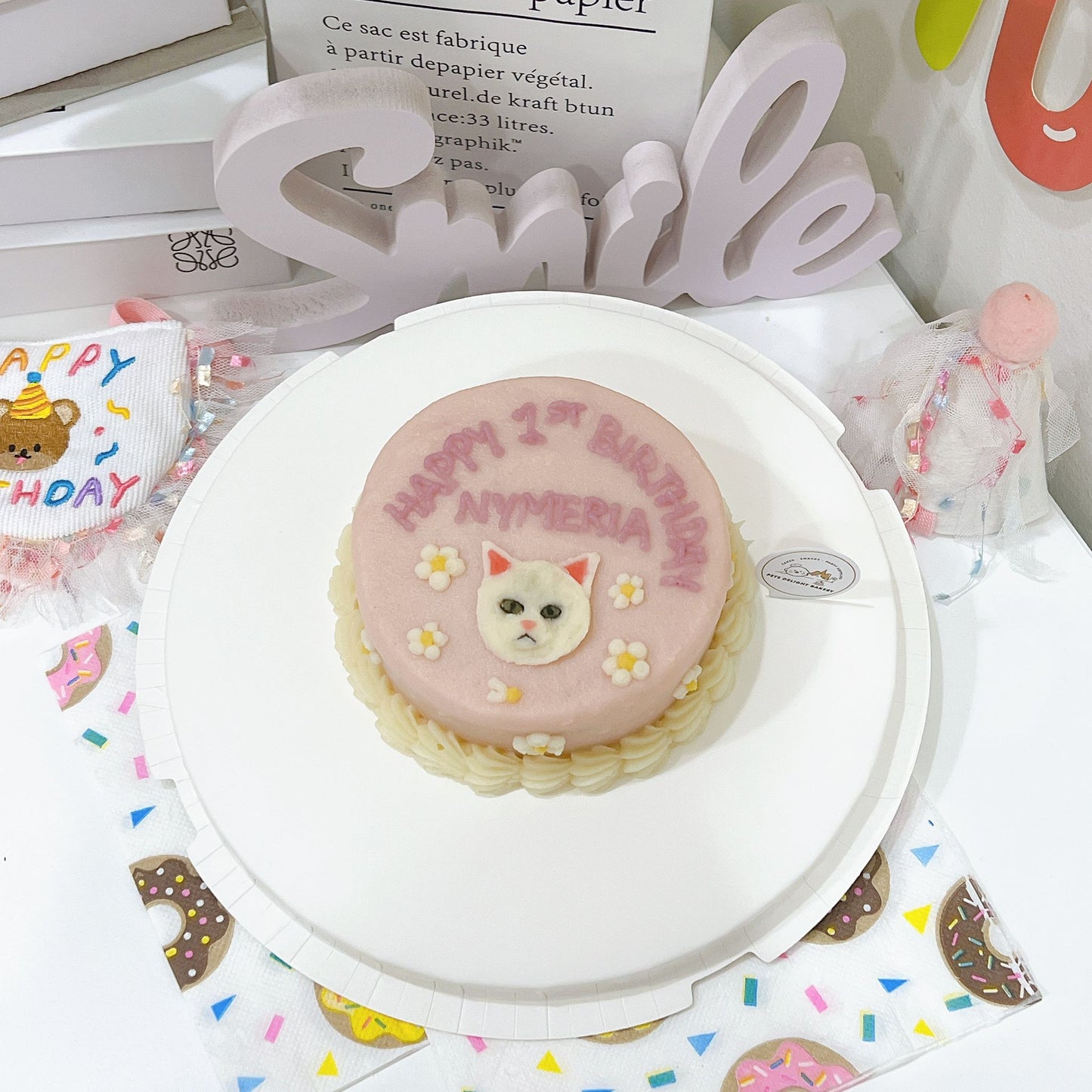 2D Custom Dog/Cat Daisy Cake (Same - day) - Pets Delight Bakery Pte Ltd