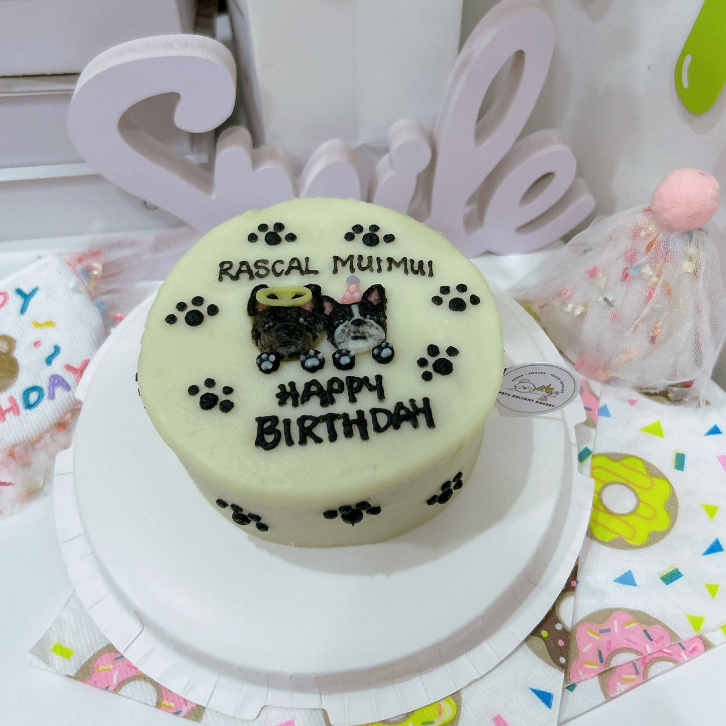 2D Custom Dog/Cat Paws Around Cake - Pets Delight Bakery Pte Ltd