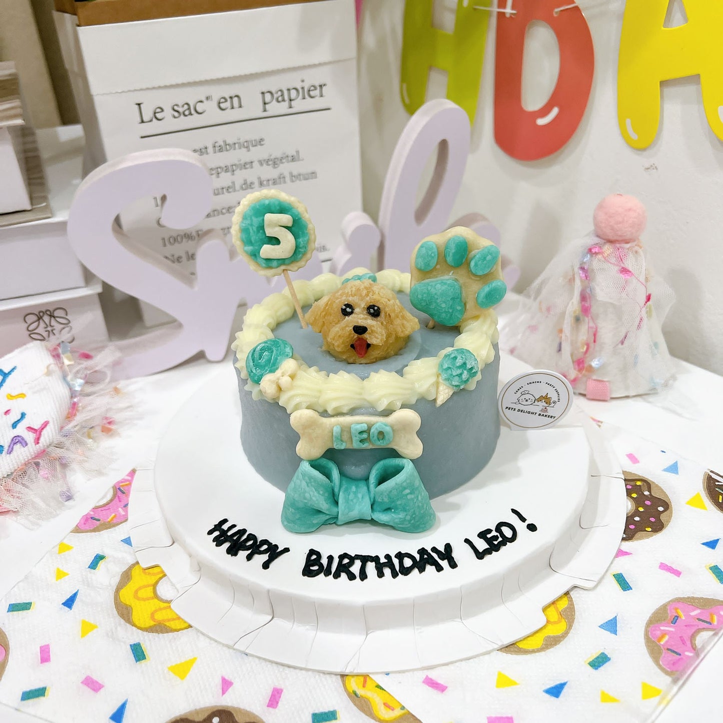 3D Customized Paws-up Cake