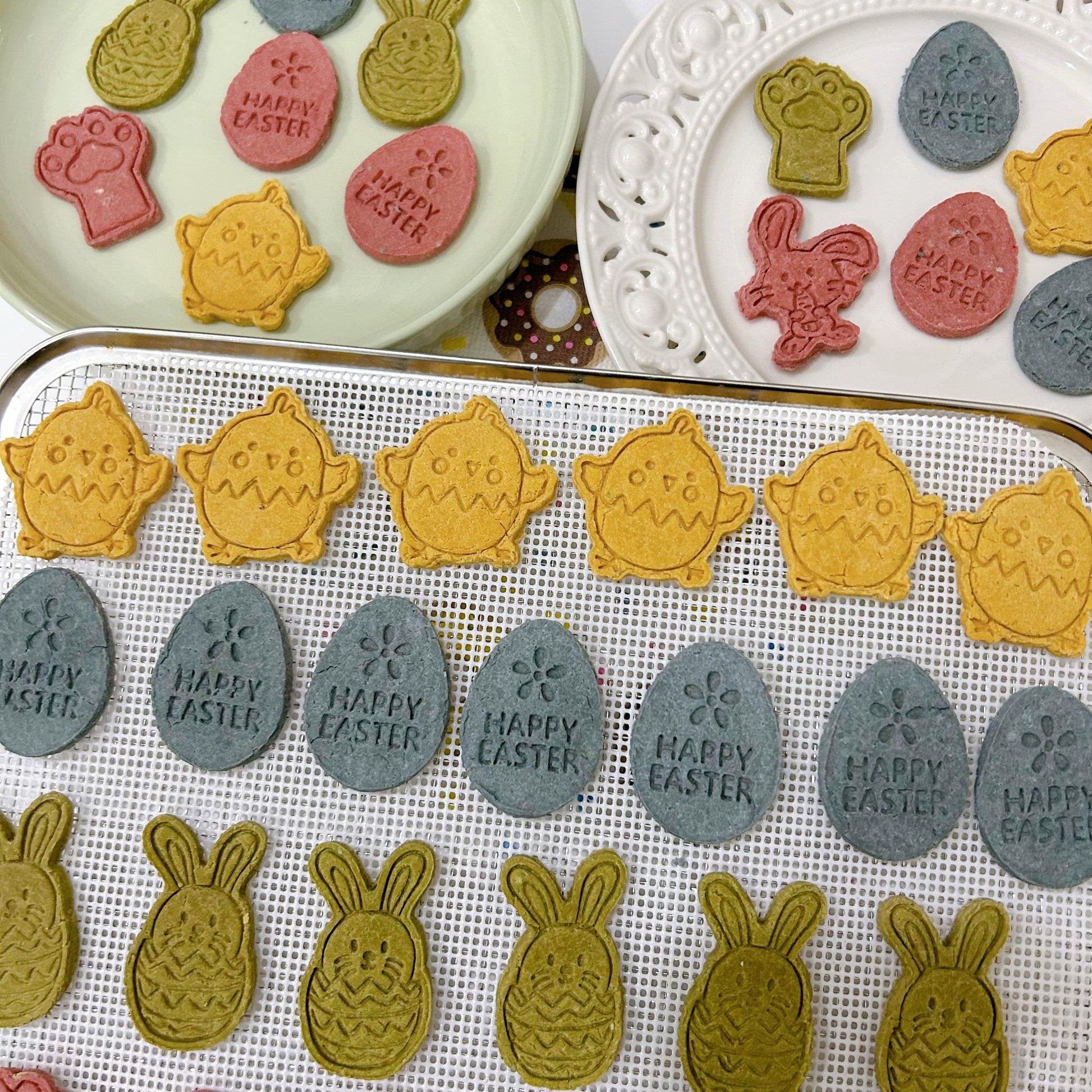 Happy Easter Pet Treats Gift Box (with toy) - Pets Delight Bakery Pte Ltd